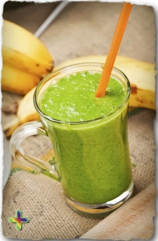 banana, almond, green smoothie, smoothie recipe, drink greens, spinach smoothie
