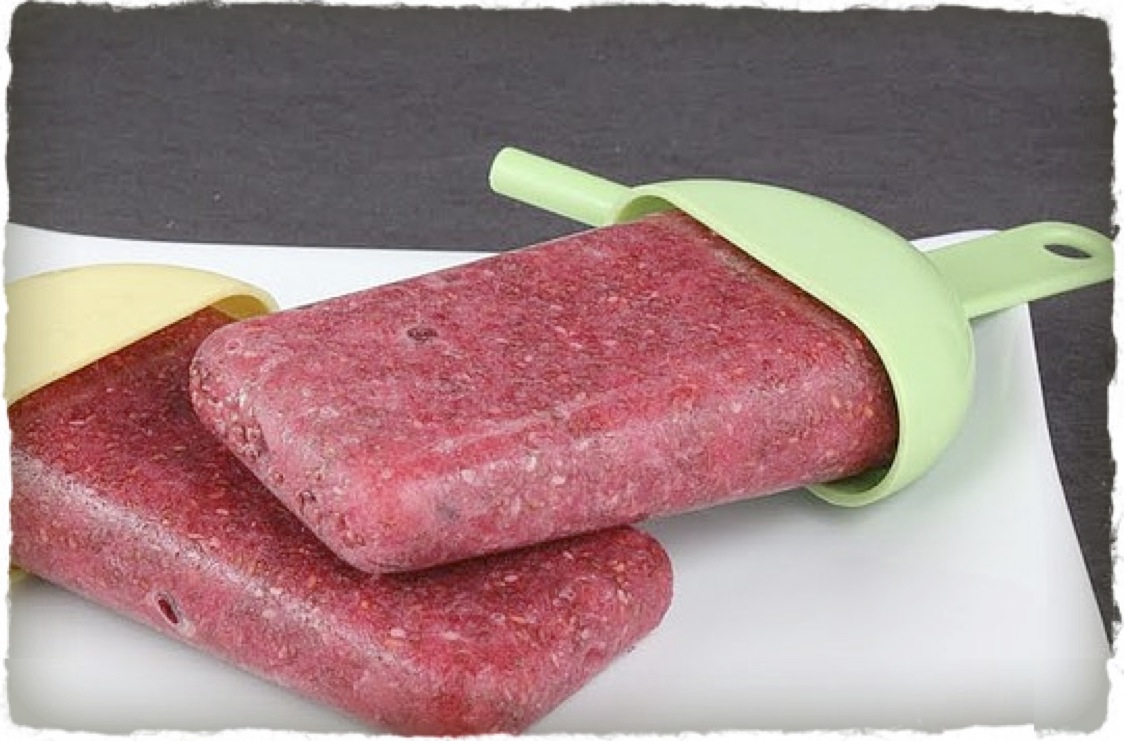 healthy popsicle, homemade popsicle, superfood popsicle, summer popsicle, strawberry popsicle, greens plus